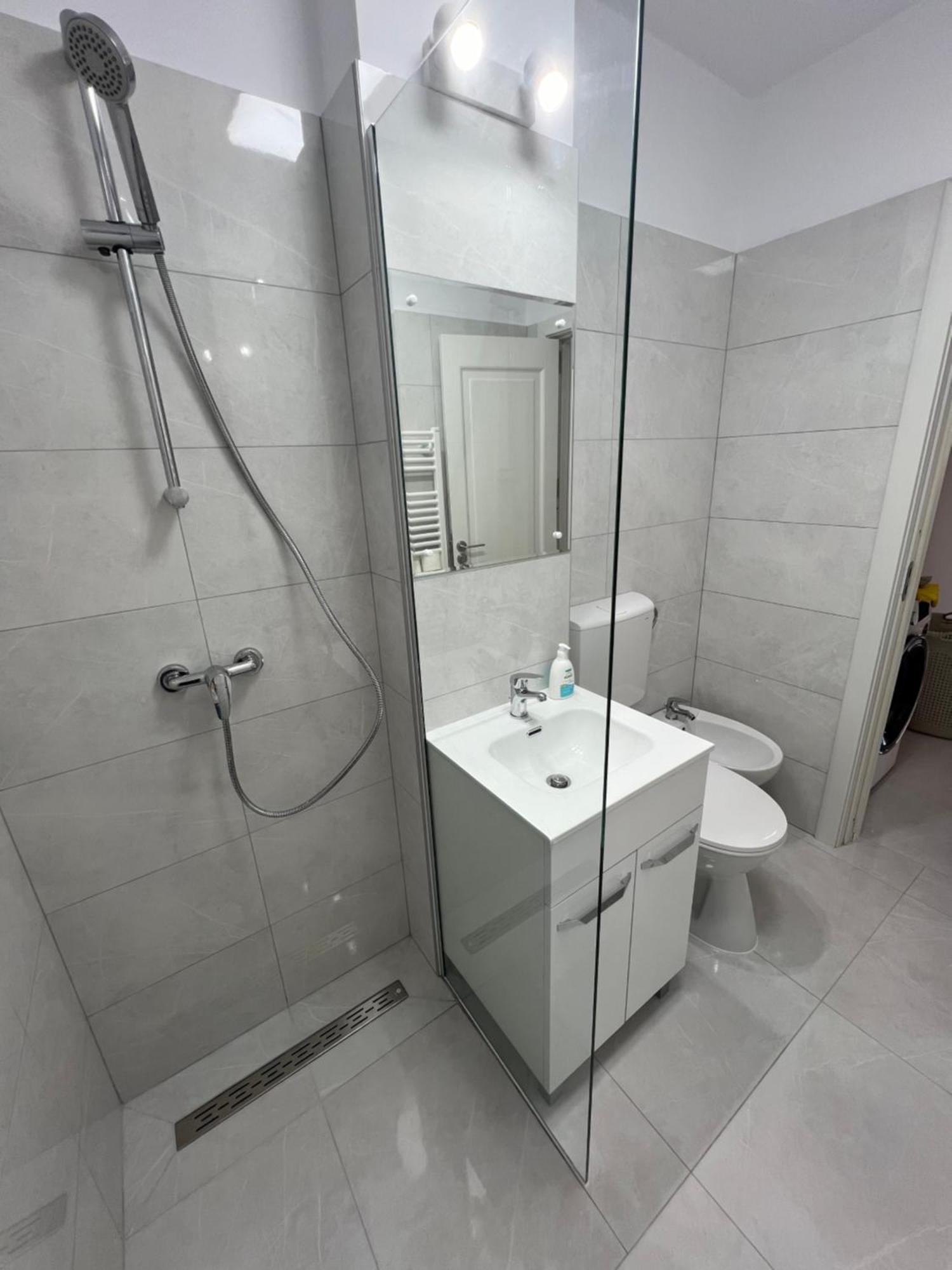 Apartament Centru Apartment Râmnicu Vâlcea Exterior foto